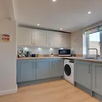 2 Bed In Oc-w449