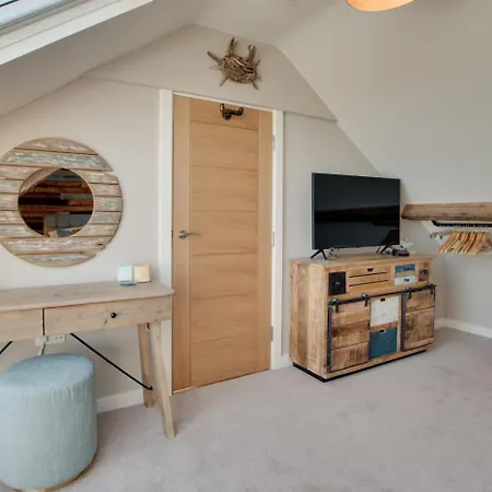 Abbey Lookout 度假居 *